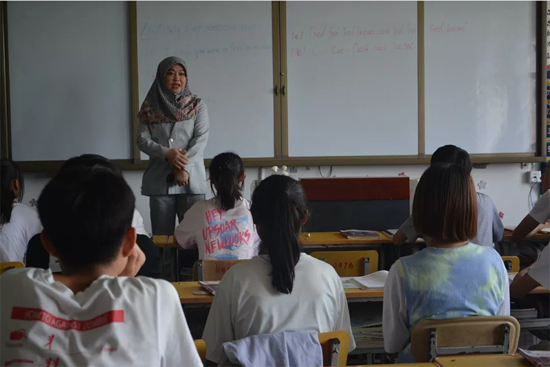 马来西亚敦胡先翁大学代表团访问我校(图6)