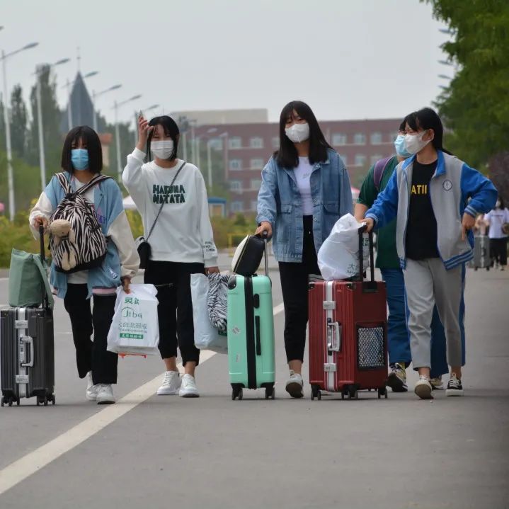 时光恰好，初秋相见|宁语学子顺利返校开学(图2)