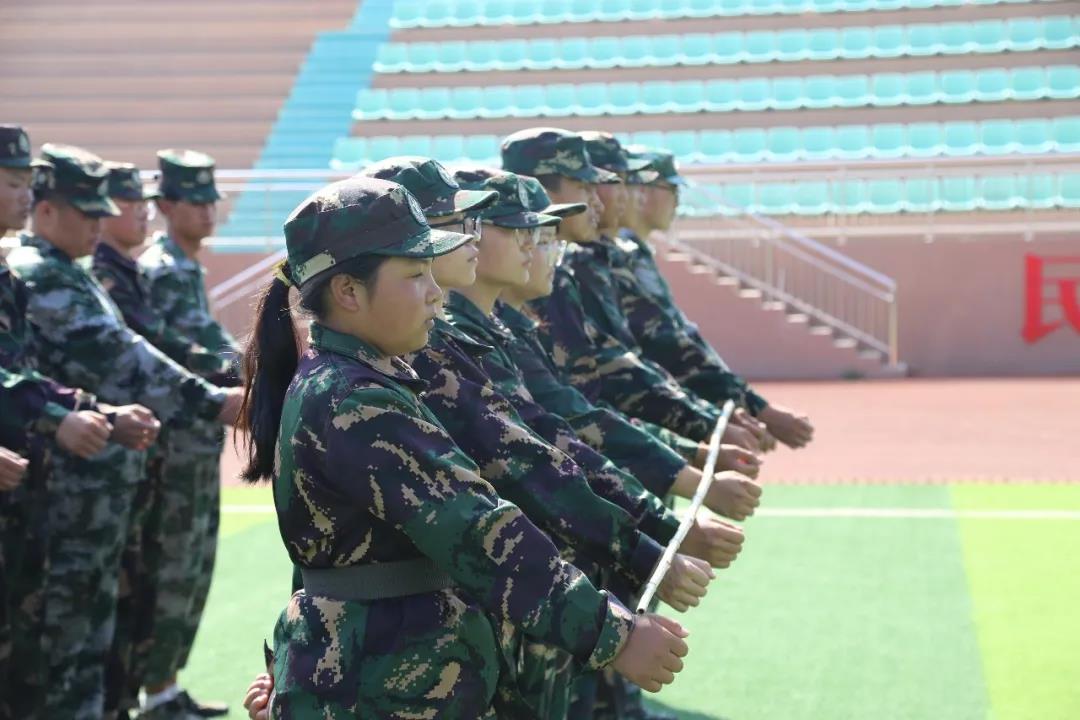 风劲帆满 蓄势待发 | 宁夏国际语言学校2021年度学生军训动员大会 宁夏国际语言学校9月3日(图12)