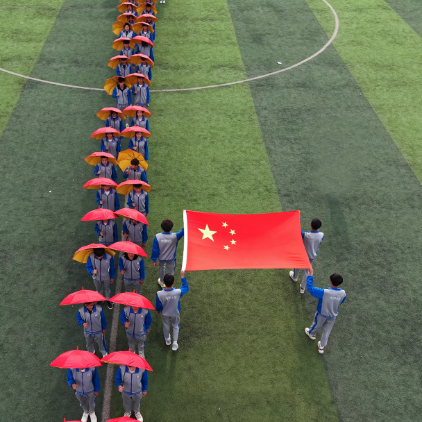 燃动青春 活力飞扬丨我校第一届校园文化艺术节暨第十七届春季运动会正式开幕！(图12)