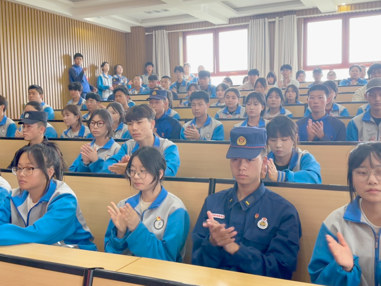 青春向党，榜样领航 | 我校举行“五四”表彰仪式(图10)