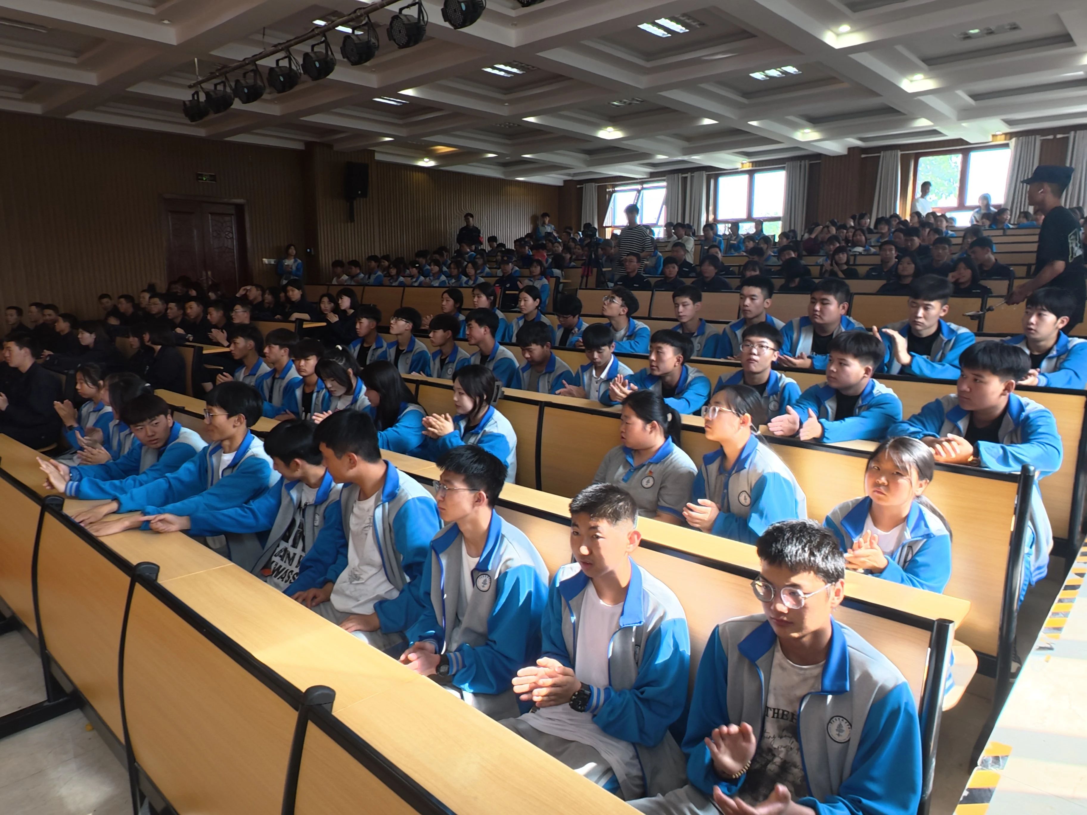 青春向党，榜样领航 | 我校举行“五四”表彰仪式(图9)